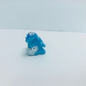 zuru smashers dino ice age volcano spider-saris
 blue mini figure pencil top